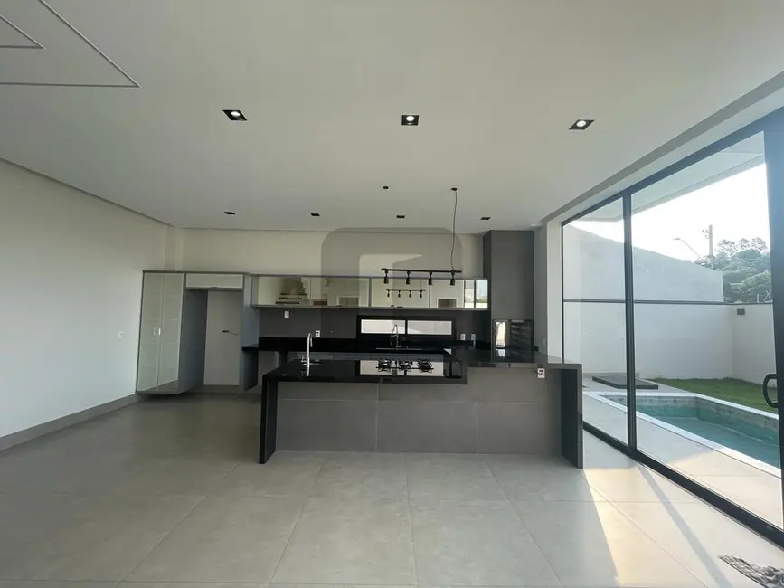 Foto 6 de Casa de Condomínio com 3 quartos à venda, 225m2 em Roncáglia, Valinhos - SP