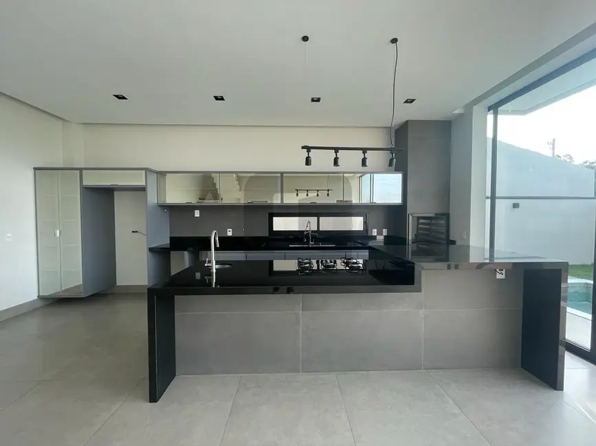 Foto 7 de Casa de Condomínio com 3 quartos à venda, 225m2 em Roncáglia, Valinhos - SP