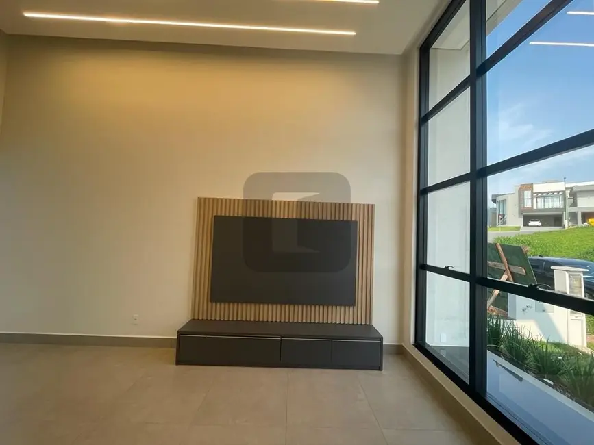 Foto 4 de Casa de Condomínio com 3 quartos à venda, 225m2 em Roncáglia, Valinhos - SP