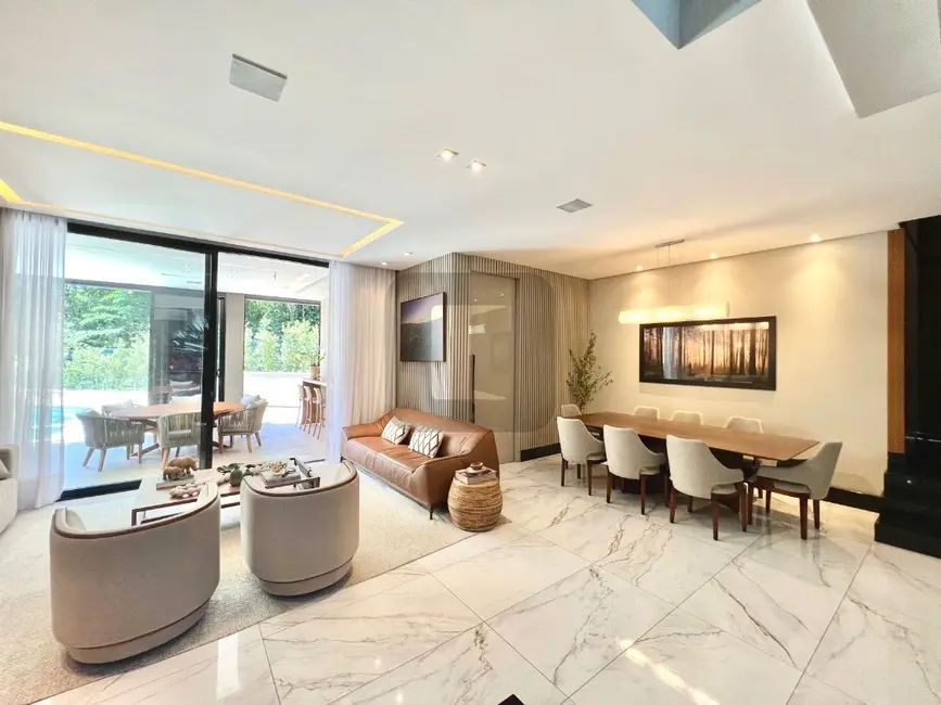 Foto 6 de Casa de Condomínio com 4 quartos para alugar, 400m2 em Swiss Park, Campinas - SP