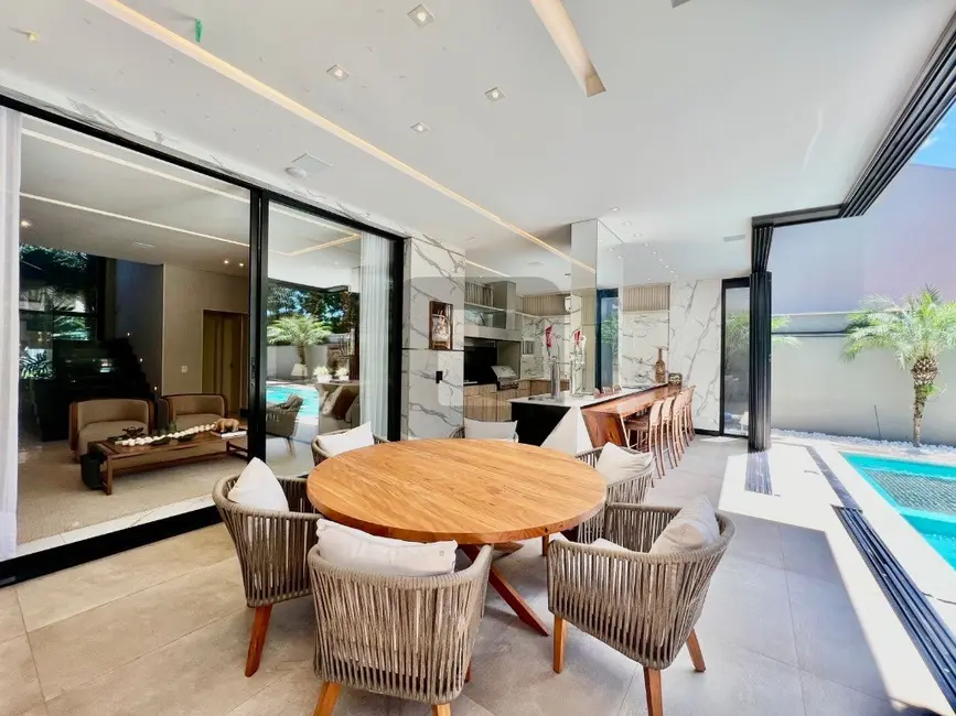 Foto 3 de Casa de Condomínio com 4 quartos para alugar, 400m2 em Swiss Park, Campinas - SP