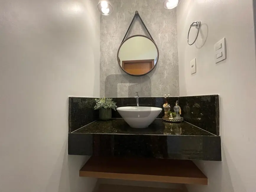 Foto 9 de Casa de Condomínio com 3 quartos à venda, 230m2 em Roncáglia, Valinhos - SP