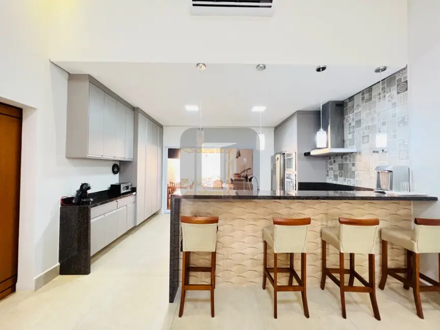 Foto 7 de Casa de Condomínio com 3 quartos à venda, 190m2 em Swiss Park, Campinas - SP