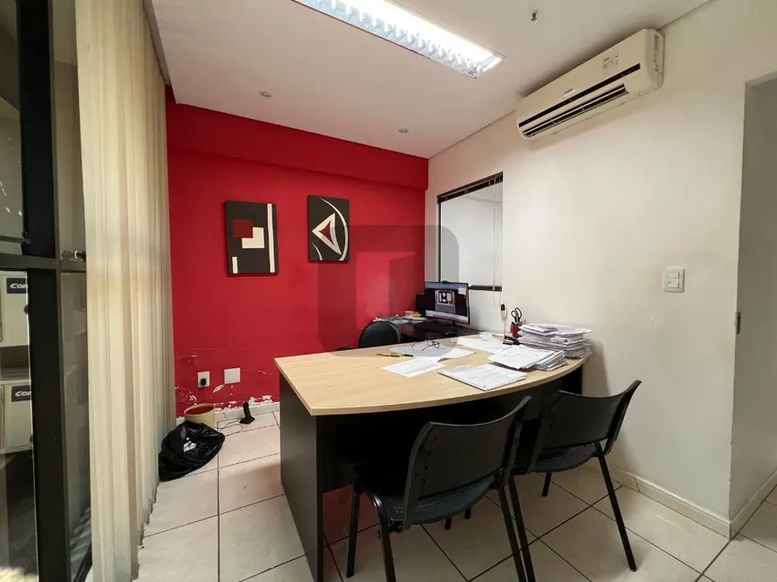 Sala Comercial à venda, 42m2 em Vila Lídia, Campinas - SP - imagem 3 Foto 3 de Sala Comercial à venda, 42m2 em Vila Lídia, Campinas - SP