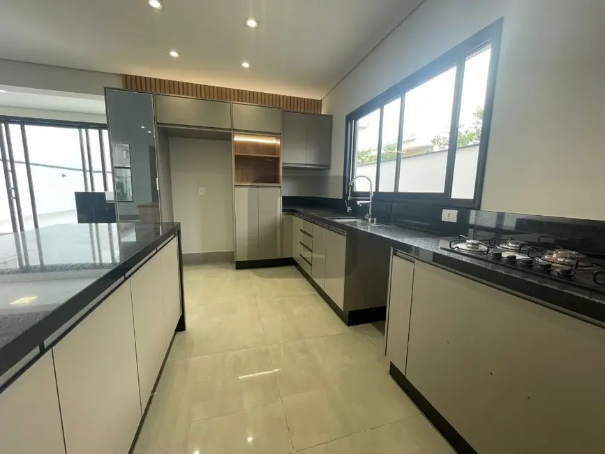 Casa de Condomínio com 3 quartos à venda, 213m2 em Jardim Alto da Colina, Valinhos - SP - imagem 8 Foto 8 de Casa de Condomínio com 3 quartos à venda, 213m2 em Jardim Alto da Colina, Valinhos - SP