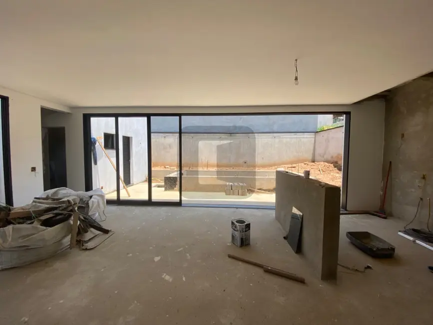 Foto 4 de Casa de Condomínio com 4 quartos à venda, 320m2 em Swiss Park, Campinas - SP