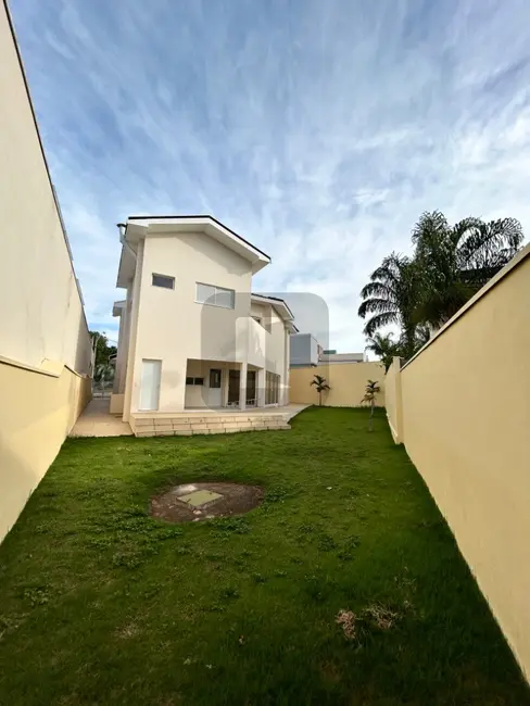 Foto 3 de Casa de Condomínio com 4 quartos à venda e para alugar, 230m2 em Swiss Park, Campinas - SP
