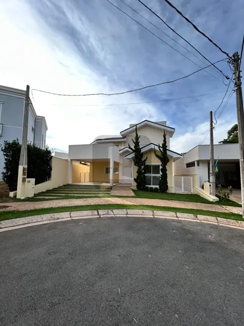 Foto 2 de Casa de Condomínio com 4 quartos à venda e para alugar, 230m2 em Swiss Park, Campinas - SP