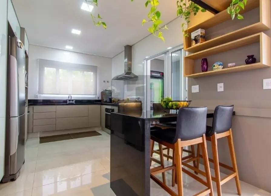 Foto 6 de Casa de Condomínio com 4 quartos à venda, 287m2 em Swiss Park, Campinas - SP