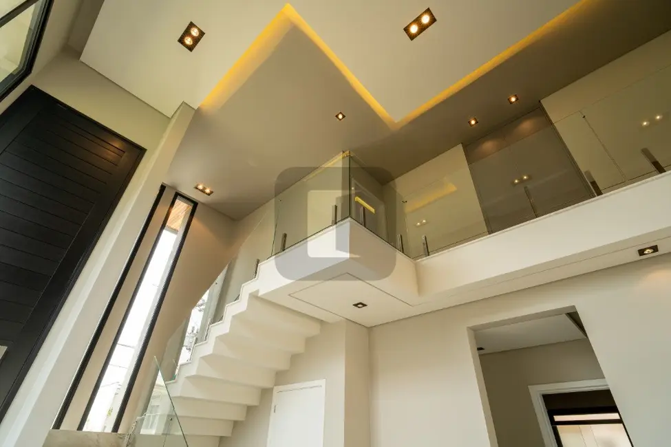 Foto 9 de Casa de Condomínio com 4 quartos à venda, 259m2 em Swiss Park, Campinas - SP