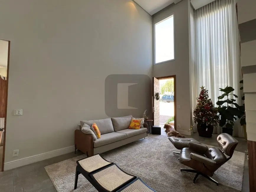 Foto 4 de Casa de Condomínio com 4 quartos à venda, 300m2 em Swiss Park, Campinas - SP