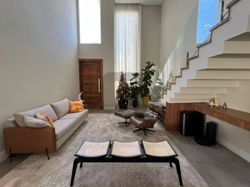 Foto 3 de Casa de Condomínio com 4 quartos à venda, 300m2 em Swiss Park, Campinas - SP