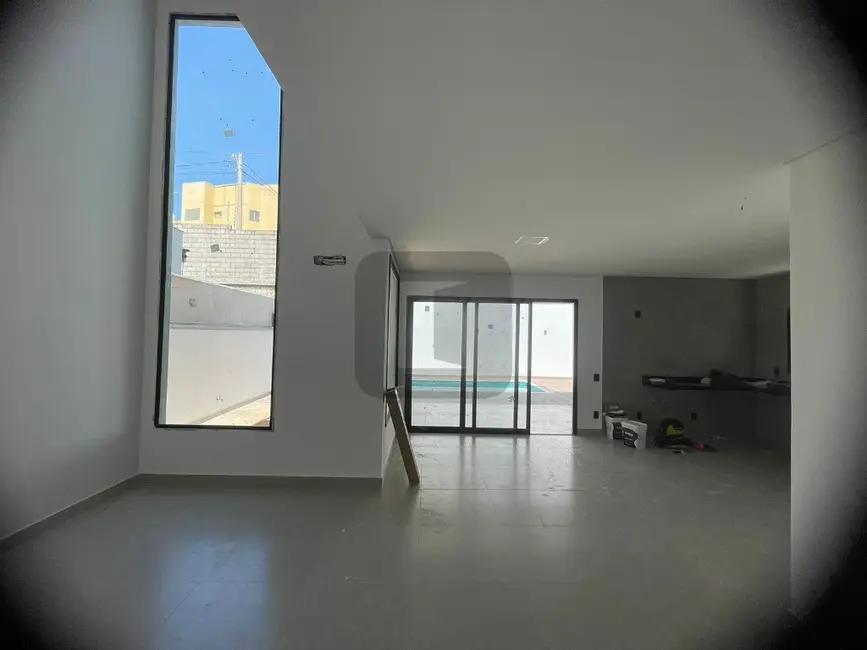 Casa de Condomínio com 3 quartos à venda, 225m2 em Vila Pagano, Valinhos - SP - imagem 5 Foto 5 de Casa de Condomínio com 3 quartos à venda, 225m2 em Vila Pagano, Valinhos - SP