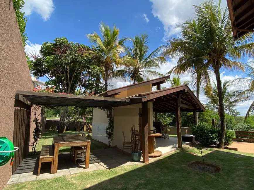 Casa de Condomínio com 4 quartos à venda, 315m2 em Colinas do Ermitage (Sousas), Campinas - SP - imagem 3 Foto 3 de Casa de Condomínio com 4 quartos à venda, 315m2 em Colinas do Ermitage (Sousas), Campinas - SP