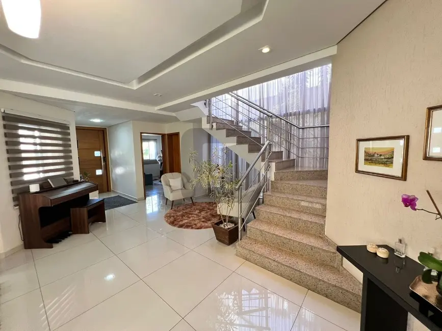 Casa de Condomínio com 3 quartos à venda, 161m2 em Swiss Park, Campinas - SP - imagem 3 Foto 3 de Casa de Condomínio com 3 quartos à venda, 161m2 em Swiss Park, Campinas - SP