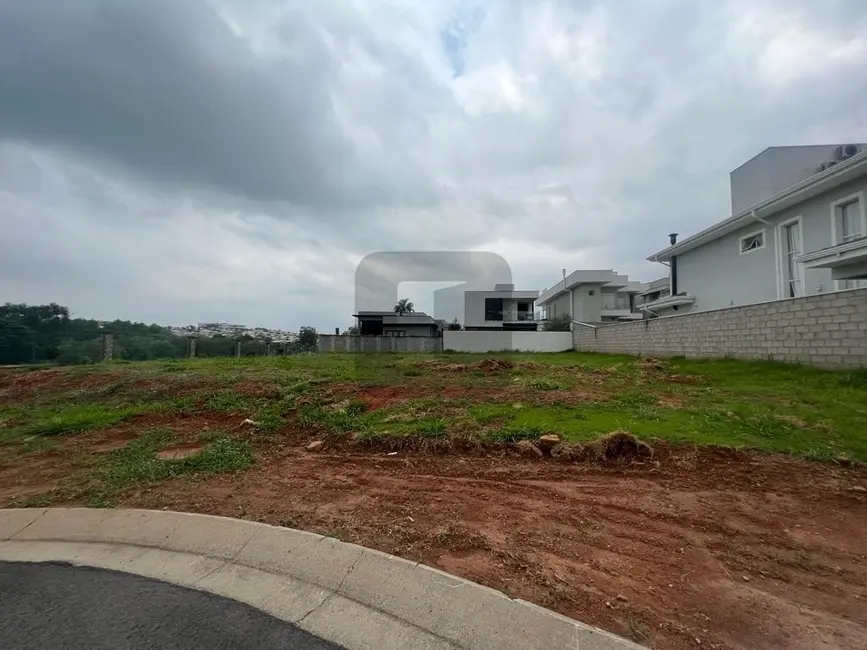 Foto 1 de Terreno / Lote à venda, 679m2 em Swiss Park, Campinas - SP