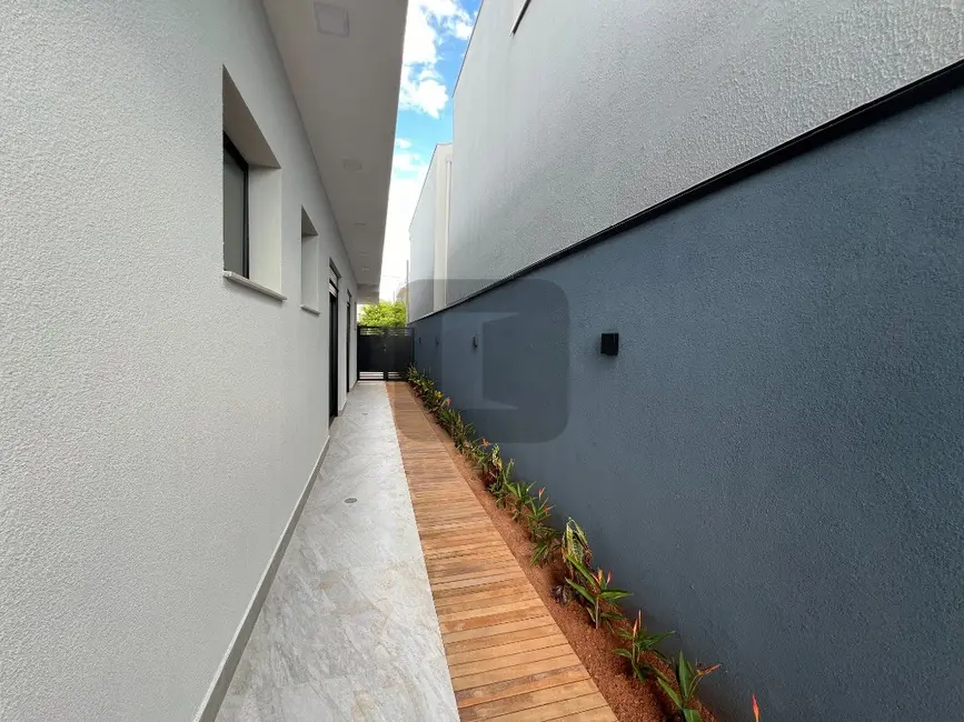Foto 9 de Casa de Condomínio com 3 quartos à venda, 210m2 em Swiss Park, Campinas - SP