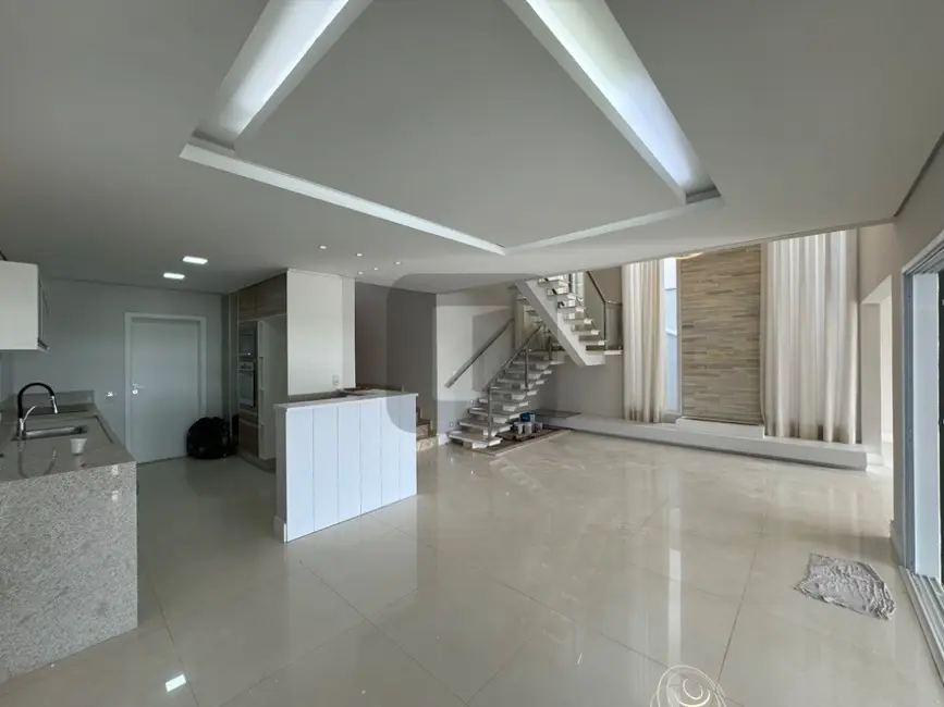 Foto 3 de Casa de Condomínio com 3 quartos à venda, 256m2 em Swiss Park, Campinas - SP