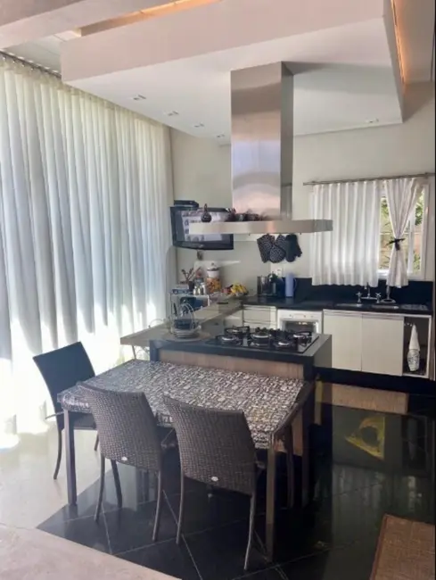 Foto 8 de Casa de Condomínio com 3 quartos à venda, 230m2 em Swiss Park, Campinas - SP