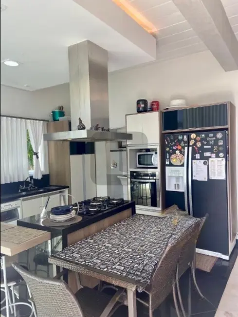 Foto 7 de Casa de Condomínio com 3 quartos à venda, 230m2 em Swiss Park, Campinas - SP