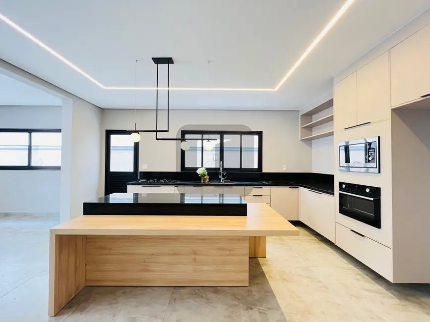 Foto 3 de Casa de Condomínio com 3 quartos à venda, 300m2 em Swiss Park, Campinas - SP