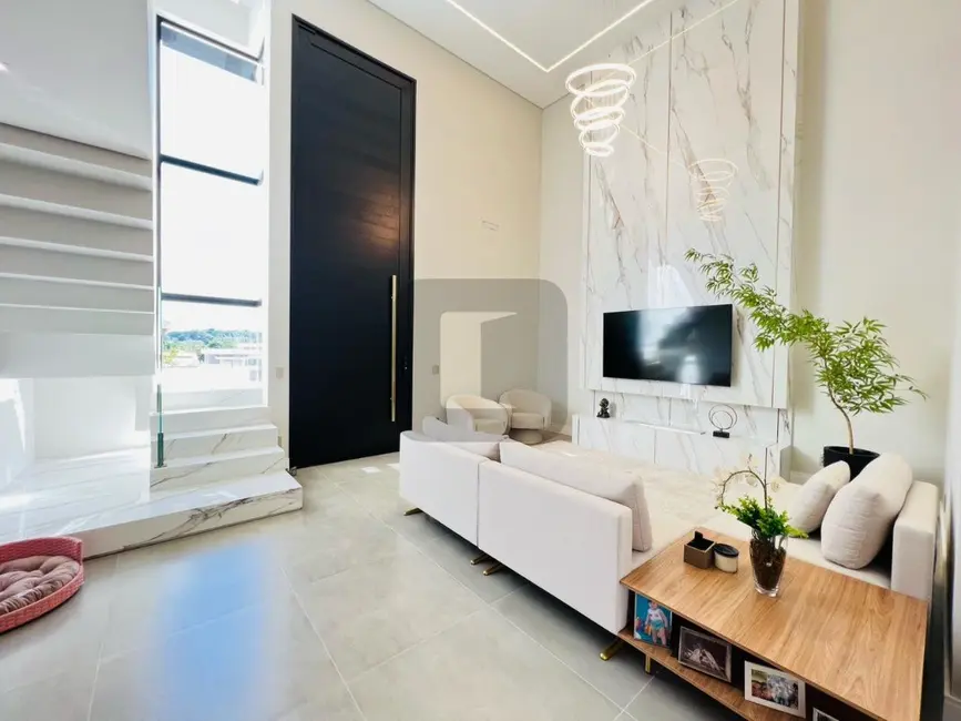 Casa de Condomínio com 3 quartos à venda, 300m2 em Jardim Portugal, Valinhos - SP - imagem 3 Foto 3 de Casa de Condomínio com 3 quartos à venda, 300m2 em Jardim Portugal, Valinhos - SP