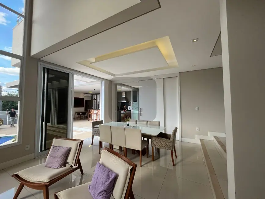 Foto 5 de Casa de Condomínio com 4 quartos para alugar, 347m2 em Swiss Park, Campinas - SP