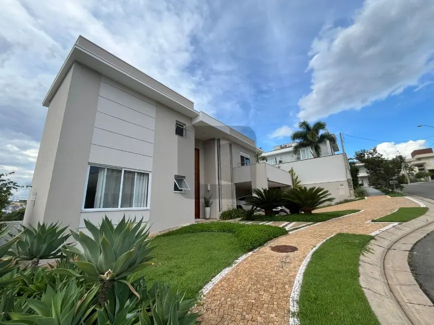 Foto 2 de Casa de Condomínio com 4 quartos para alugar, 347m2 em Swiss Park, Campinas - SP