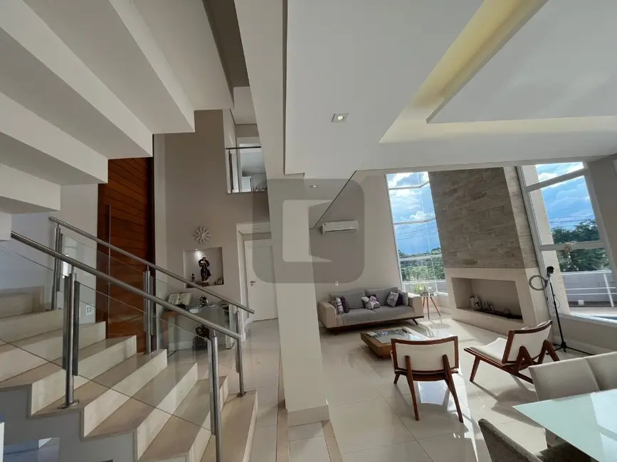 Foto 7 de Casa de Condomínio com 4 quartos para alugar, 347m2 em Swiss Park, Campinas - SP