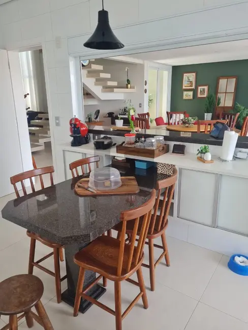 Foto 3 de Casa de Condomínio com 4 quartos à venda e para alugar, 350m2 em Nações, Valinhos - SP