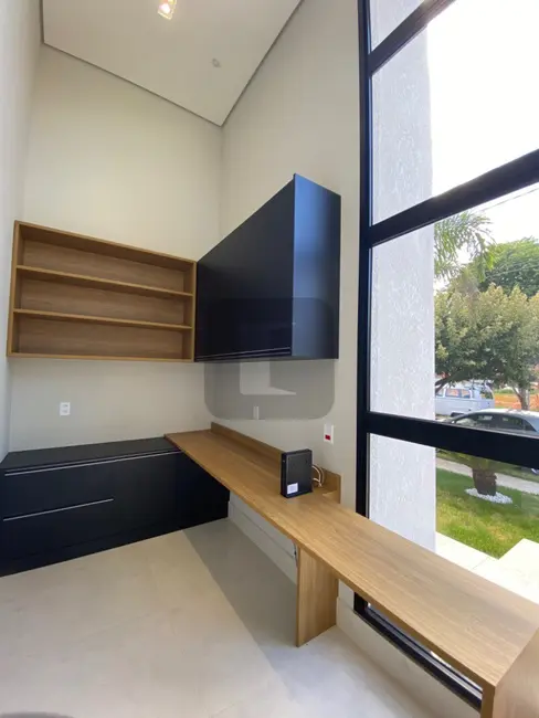 Foto 2 de Casa de Condomínio com 3 quartos à venda, 254m2 em Jardim de Itapoan, Paulinia - SP