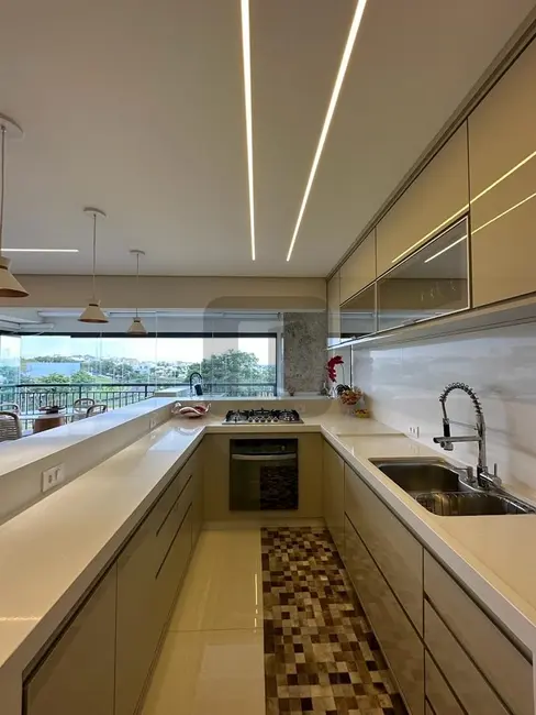 Foto 9 de Apartamento com 3 quartos à venda, 131m2 em Swiss Park, Campinas - SP