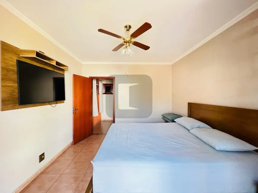 Foto 2 de Casa com 4 quartos à venda, 280m2 em Parque Terranova, Valinhos - SP