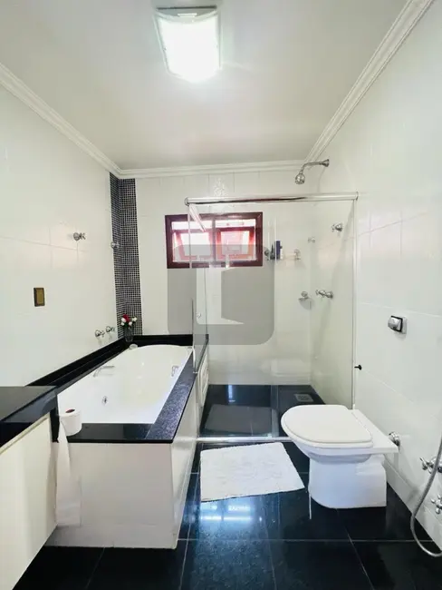 Casa com 4 quartos à venda, 280m2 em Parque Terranova, Valinhos - SP - imagem 7 Foto 7 de Casa com 4 quartos à venda, 280m2 em Parque Terranova, Valinhos - SP