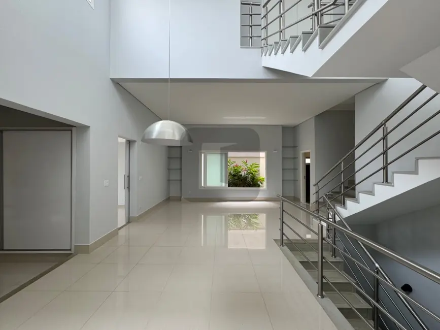 Foto 8 de Casa de Condomínio com 4 quartos para alugar, 280m2 em Swiss Park, Campinas - SP