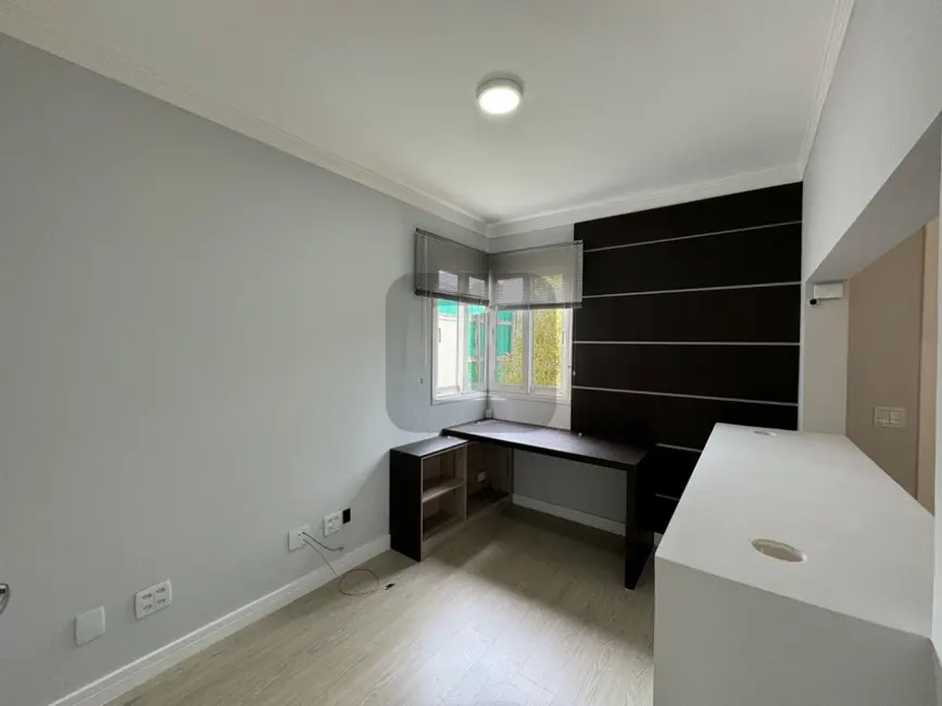 Foto 7 de Casa de Condomínio com 4 quartos para alugar, 280m2 em Swiss Park, Campinas - SP