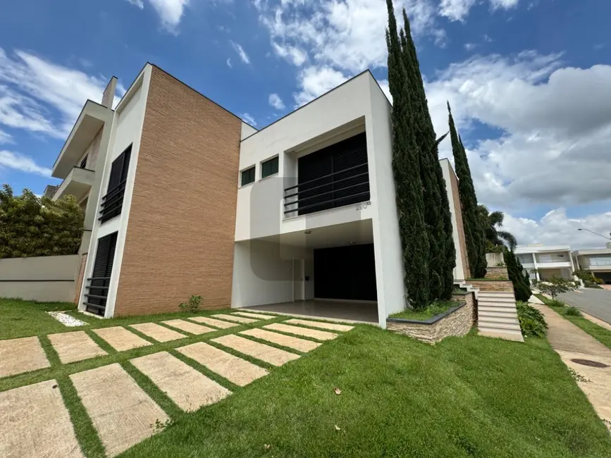 Foto 1 de Casa de Condomínio com 3 quartos à venda e para alugar, 300000m2 em Swiss Park, Campinas - SP