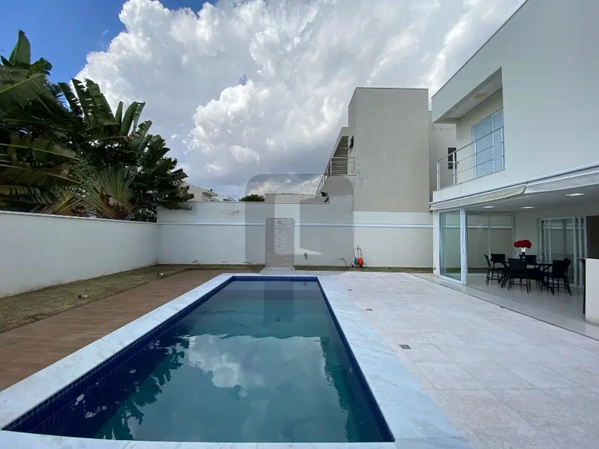 Foto 2 de Casa de Condomínio com 3 quartos para alugar, 300m2 em Swiss Park, Campinas - SP