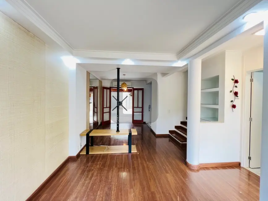 Foto 2 de Casa de Condomínio com 3 quartos à venda, 110m2 em Jardim Nova Europa, Campinas - SP