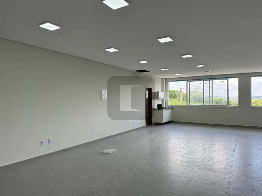 Foto 3 de Sala Comercial para alugar, 66m2 em Swiss Park, Campinas - SP