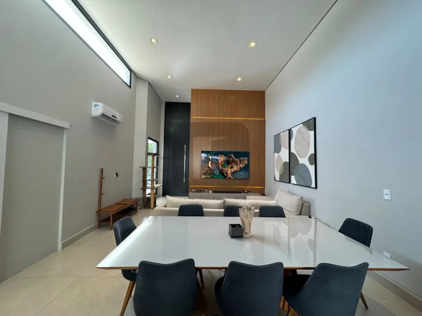 Casa de Condomínio com 3 quartos à venda, 211m2 em Swiss Park, Campinas - SP - imagem 5 Foto 5 de Casa de Condomínio com 3 quartos à venda, 211m2 em Swiss Park, Campinas - SP