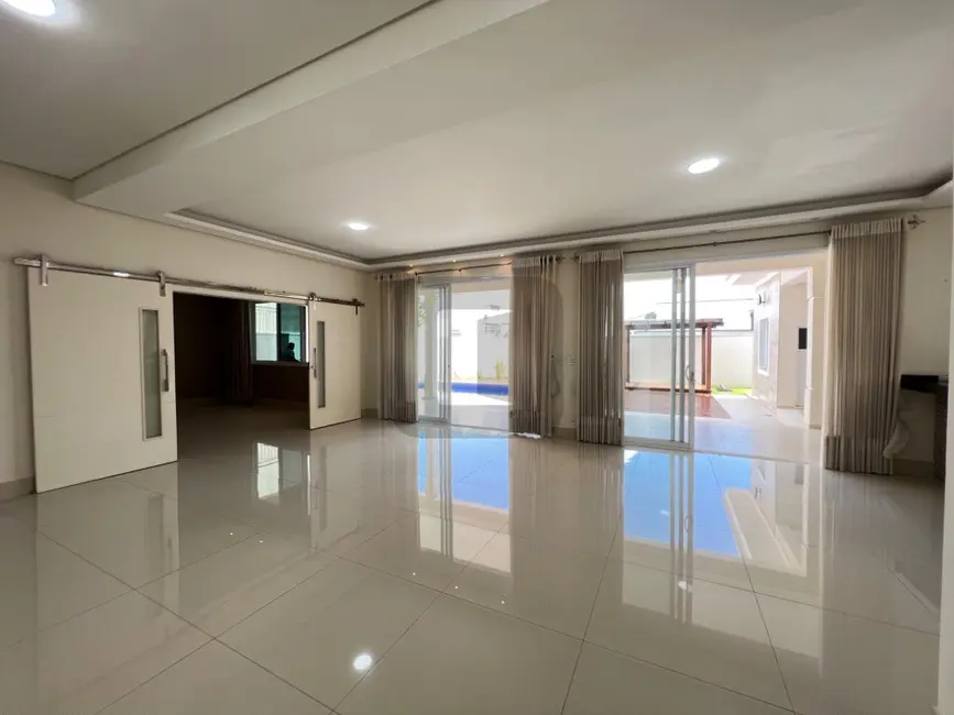 Foto 9 de Casa de Condomínio com 4 quartos para alugar, 425m2 em Swiss Park, Campinas - SP