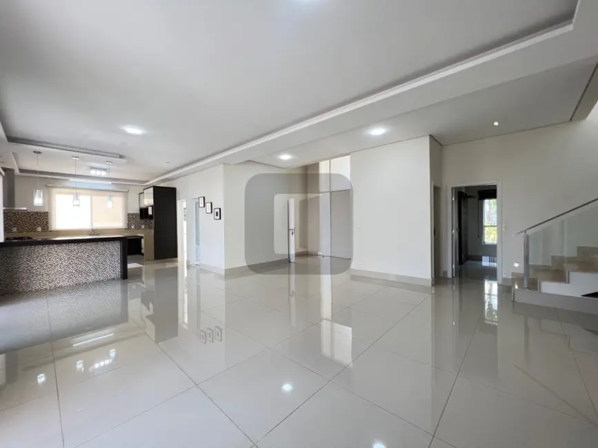 Foto 4 de Casa de Condomínio com 4 quartos para alugar, 425m2 em Swiss Park, Campinas - SP