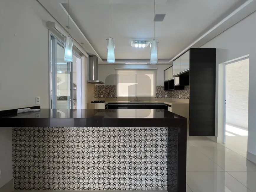 Foto 6 de Casa de Condomínio com 4 quartos para alugar, 425m2 em Swiss Park, Campinas - SP