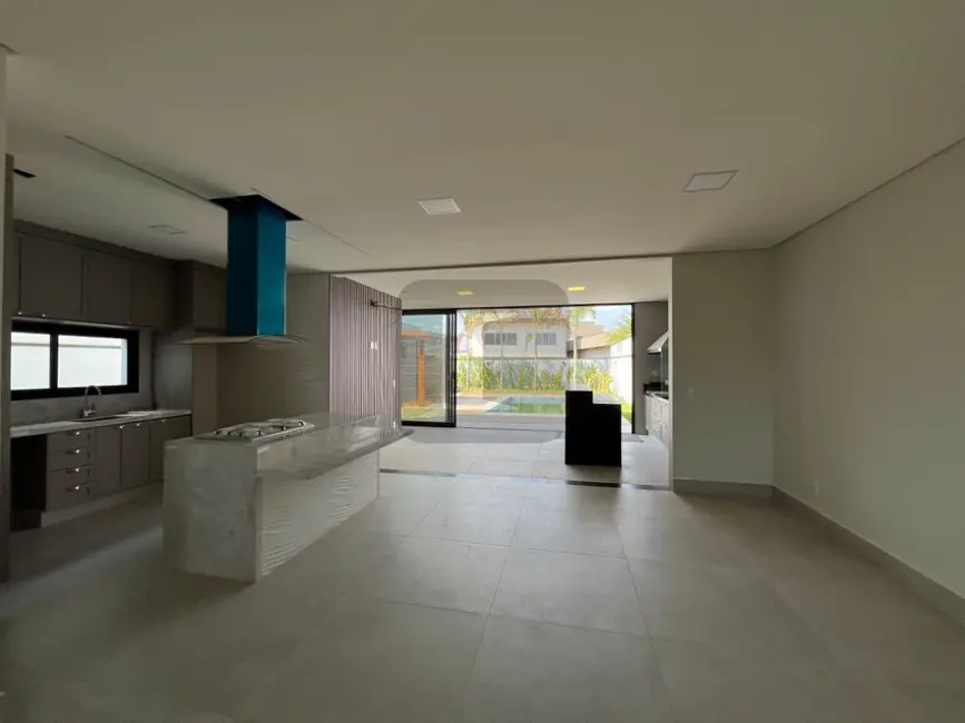 Foto 5 de Casa de Condomínio com 4 quartos à venda, 326m2 em Swiss Park, Campinas - SP