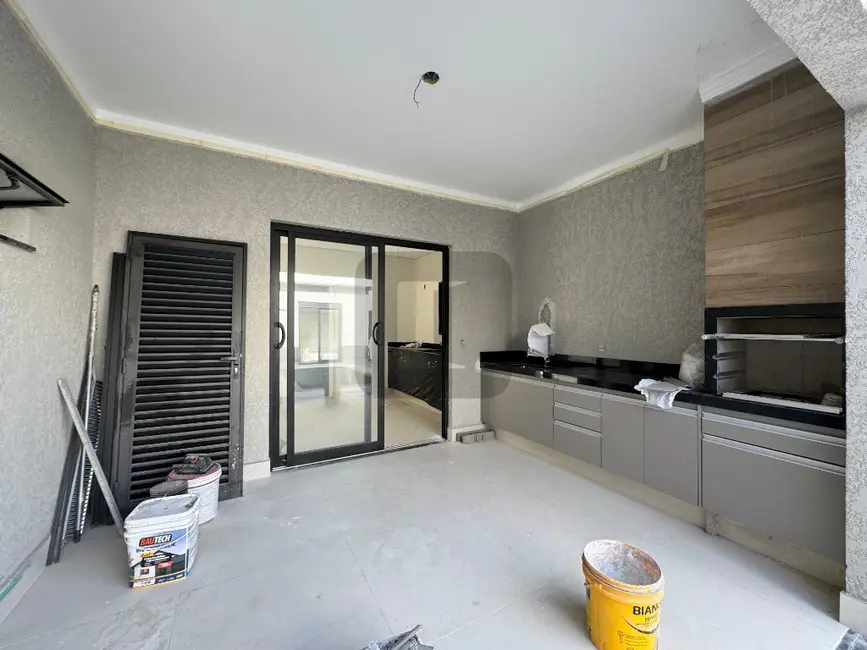 Foto 4 de Casa de Condomínio com 3 quartos à venda, 239m2 em Roncáglia, Valinhos - SP