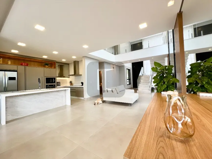 Foto 6 de Casa de Condomínio com 4 quartos à venda, 293m2 em Swiss Park, Campinas - SP