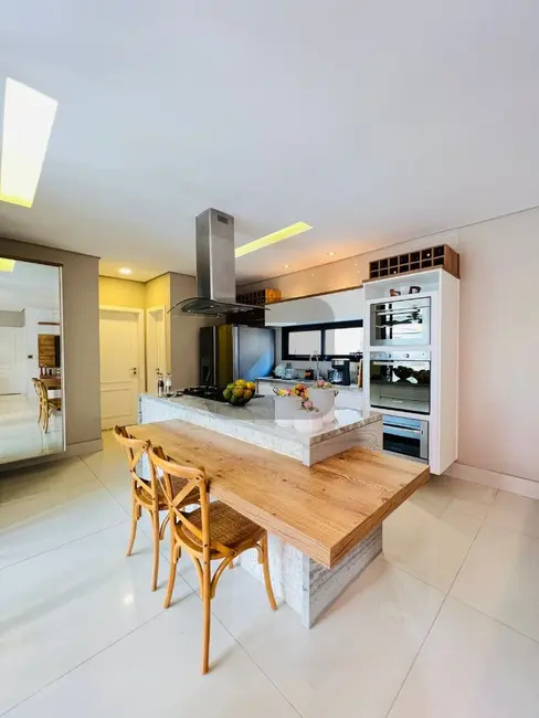 Foto 7 de Casa com 4 quartos à venda, 250m2 em Swiss Park, Campinas - SP