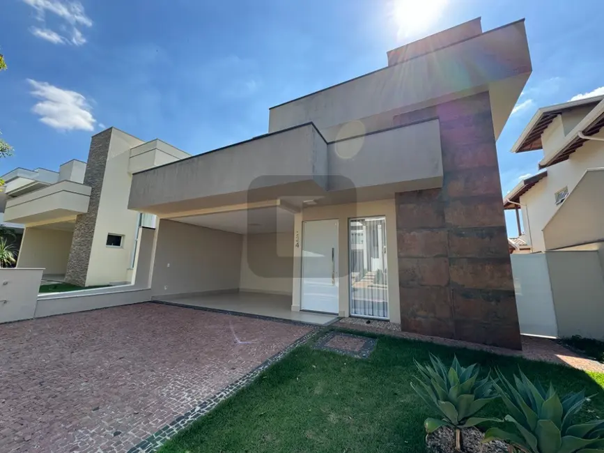 Foto 1 de Casa de Condomínio com 3 quartos para alugar, 210m2 em Swiss Park, Campinas - SP