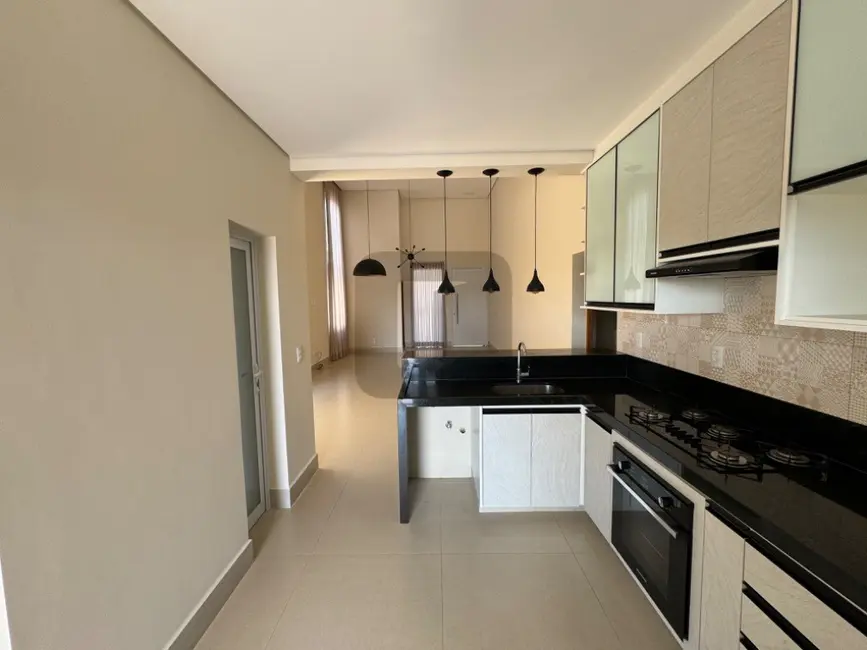 Foto 7 de Casa de Condomínio com 3 quartos para alugar, 210m2 em Swiss Park, Campinas - SP